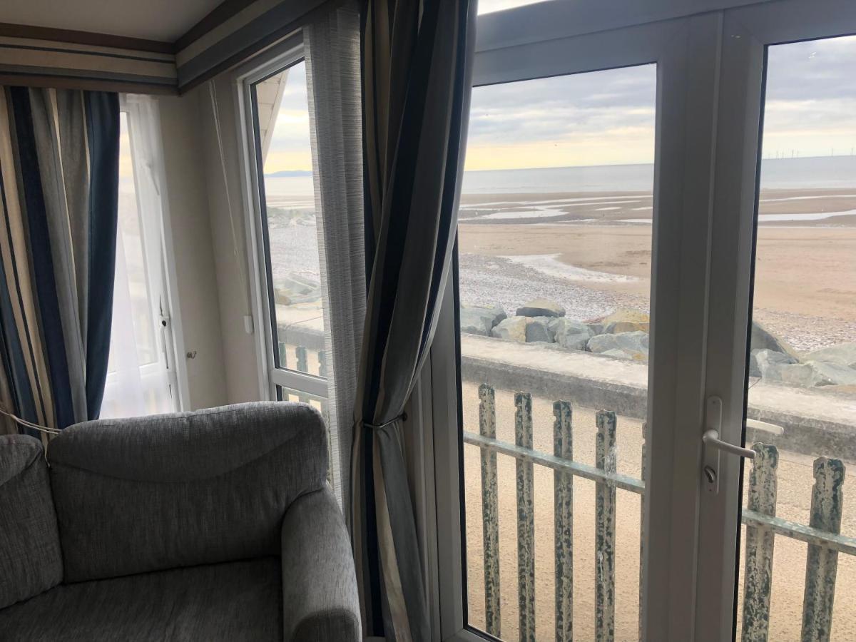 Caravan Hire Golden Sands Sea Front Kinmel Bay 外观 照片