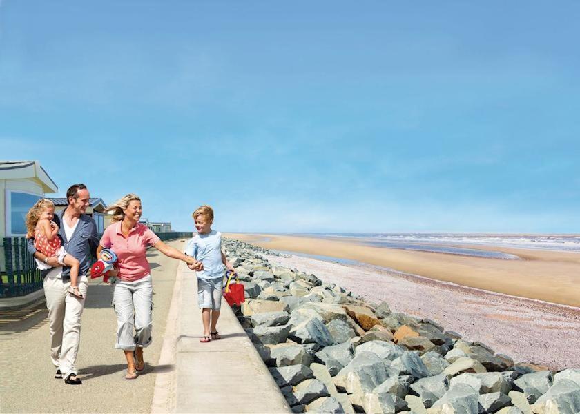 Caravan Hire Golden Sands Sea Front Kinmel Bay 外观 照片