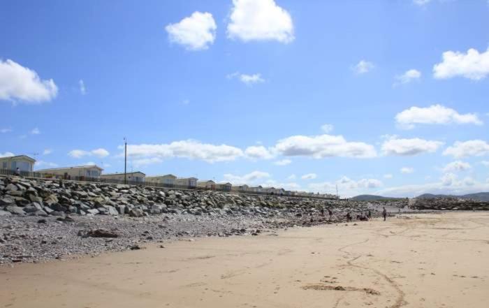 Caravan Hire Golden Sands Sea Front Kinmel Bay 外观 照片