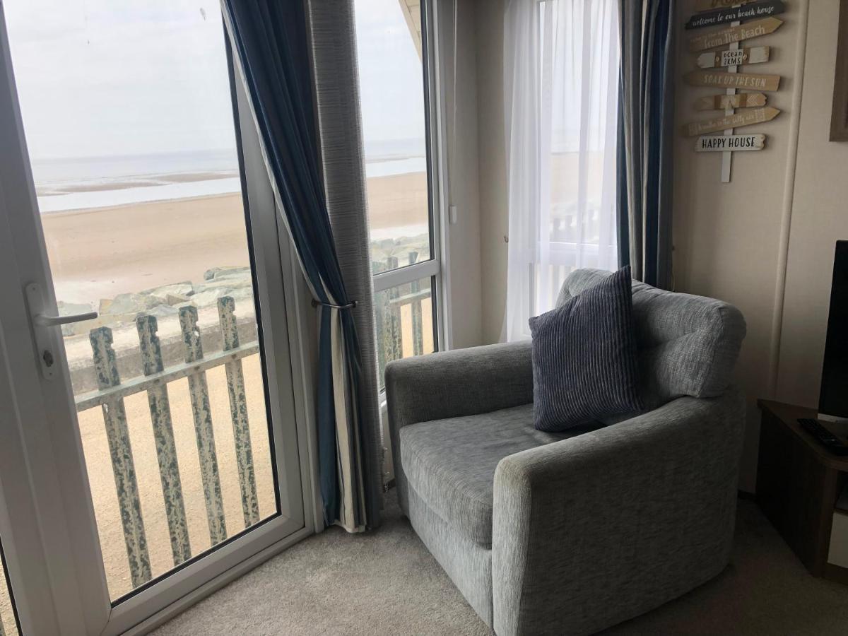 Caravan Hire Golden Sands Sea Front Kinmel Bay 外观 照片