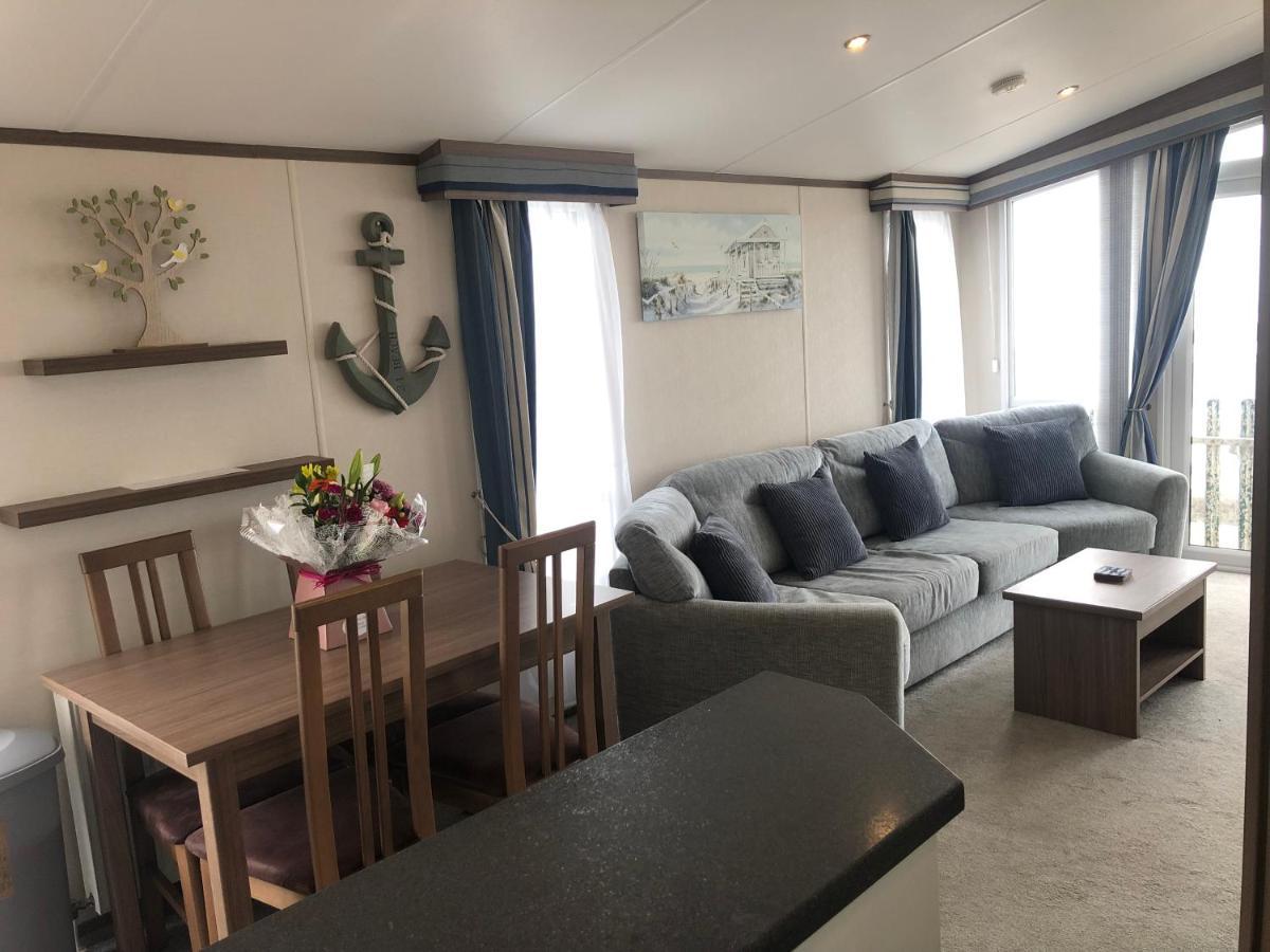 Caravan Hire Golden Sands Sea Front Kinmel Bay 外观 照片