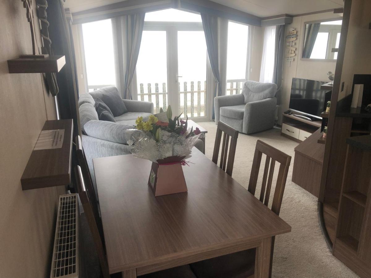 Caravan Hire Golden Sands Sea Front Kinmel Bay 外观 照片