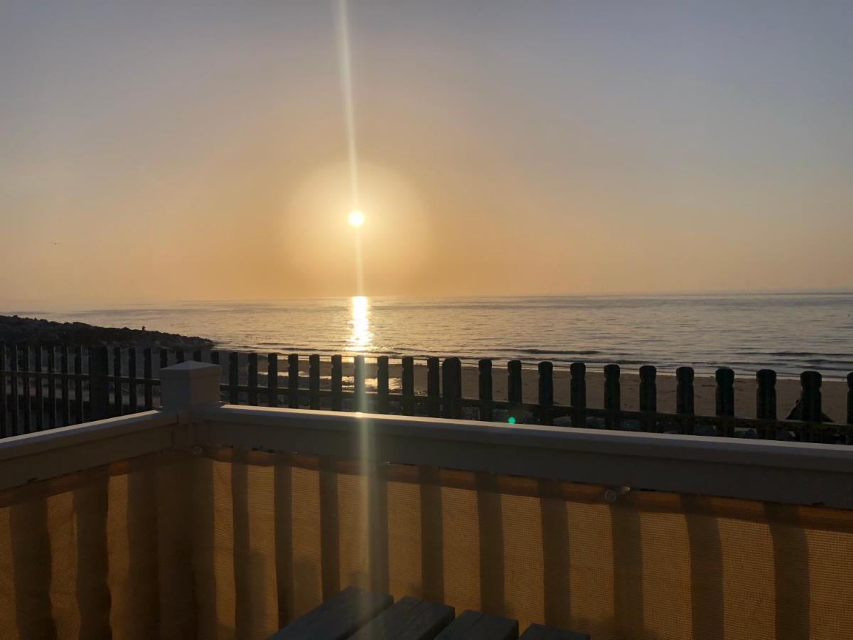 Caravan Hire Golden Sands Sea Front Kinmel Bay 外观 照片